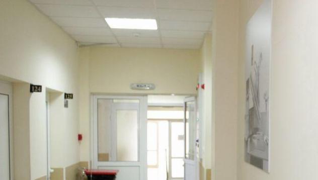 20 дупничани със счупени крайници приети в ортопедия за ден, снегът скри коварно заледяванията