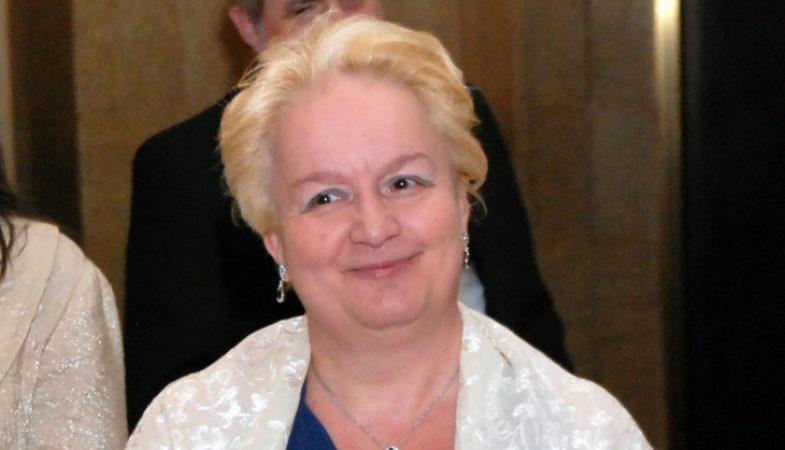 Алена: Борисов да не прибързва с начинанията, да не допуска до себе си нови хора, Радев ще получи удари от тези, които са го издигнали