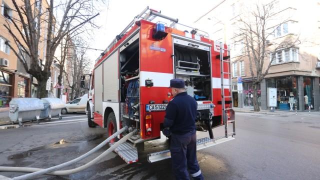 Пожар остави половин София без ток