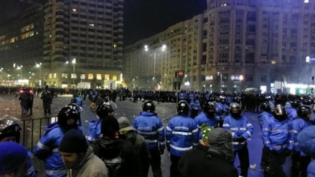 Десетки арестувани в Румъния след многохилядните протести