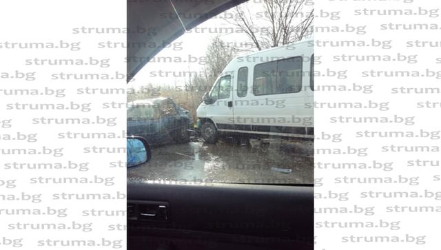 Катастрофа в Перник на пътя за София