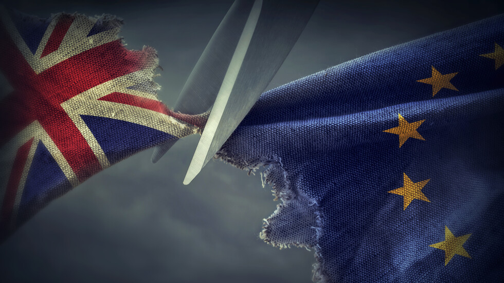 Британският парламент одобри споразумението за Brexit