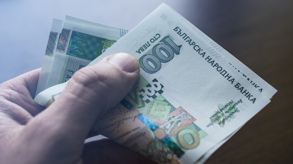Безработните заради COVID-19 ще могат да получат до 4 500 лв. безлихвен кредит