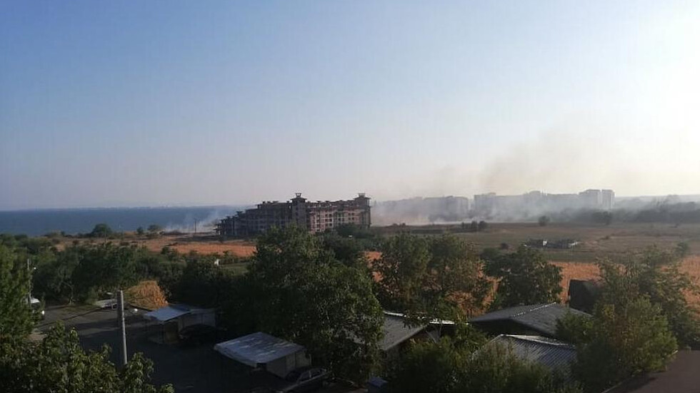 Пожар избухна в Ахелой