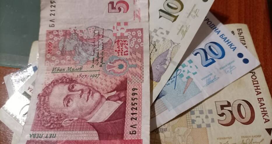 6 заплати накуп при пенсиониране при 10 години стаж за последните 20