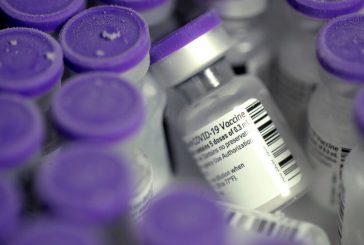 Първи резултати от проучване на смесването на ваксини на Pfizer и AstraZeneca