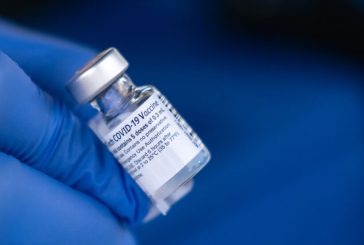 Ханкок: Ваксините на Pfizer и AstraZeneca са ефективни срещу индийския щам