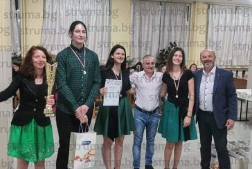 Л. Каратанчева изведе до трето място в национално състезание отбора на санданската Земеделска гимназия и излезе в заслужена пенсия