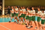 Селекционерът на волейболните 19-ки качи в самолета за САЩ играч на „Марек“