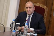 Започнаха консултациите при президента