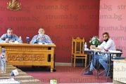 Съветникът Н. Фарфаров в сблъсък със зам. кмета Е. Елчинова за „замразените” вече 13 г. резервоари за питейна вода, срещу които община Сапарева баня подари 200 дка златен имот в Паничище на „Рила спорт”