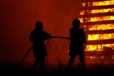 Огнен ад: Гърция в неравна битка с пожарите