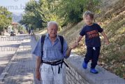 Д-р Демиревски заведе внука си Никола на Овчарченския водопад