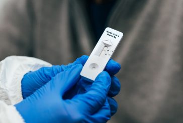 Само с бърз тест в обществения транспорт в Гърция