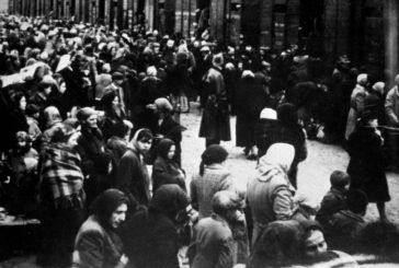 Заловиха избягала 96-годишна жена, съдена за подпомагане на масови убийства в концлагер