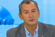 Доц. Околийски: СЗО препоръчва училищата да бъдат последните затваряни и първите отваряни при пандемия