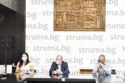 ПЪРВО ЗАСЕДАНИЕ НА КРИЗИСНИЯ ЩАБ! Болниците искат триажен кабинет в Благоевград, кметът Илко Стоянов обяви: Няма да ограничавам събития без заповед от МЗ!
