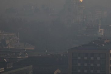 Училищата в Делхи затвориха заради мръсния въздух
