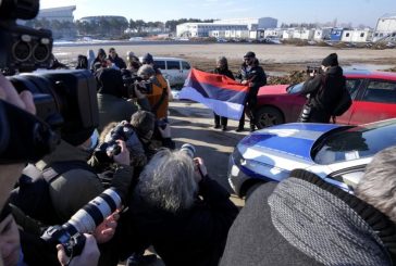 Сърбите посрещнаха Джокович като герой, той пренебрегна феновете си