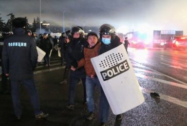 Казахстан пламна: 12 служители на реда са убити при бунтове и погроми, един обезглавен