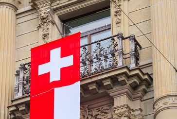 Пари в куфари: Credit Suisse застава пред съда в процес срещу български трафиканти на кокаин