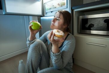 Какво се случва, ако ядете преди лягане￼￼