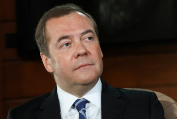 Медведев: В Украйна трябва да организират референдуми за присъединяване към Русия