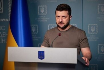 Зеленски: Русия умишлено забавя 150 кораба със зърно