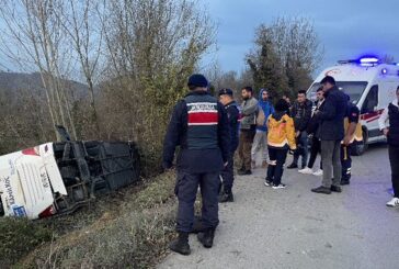 Автобус се преобърна в Турция, най-малко 39 са ранени