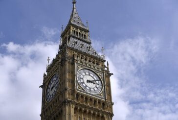 След 5 години и ремонт за 80 млн. паунда: Биг Бен бие отново