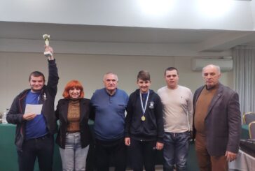 Шахматистите на „Виктори“ завършиха сезона с 2 приза в Солун