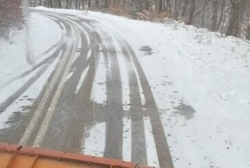 Проливни дъждове и сняг предизвикват проблеми в Западна Гърция