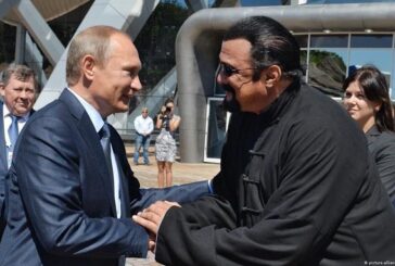 Путин награди актьора Стивън Сегал с орден „Дружба“