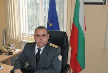 Шефът на пожарната в Благоевград от Турция: Спасяваме жена, задават й въпроси и тя отговаря с почуквания