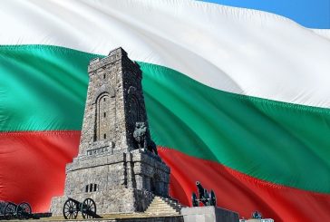 Благоевградчани възмутени от подмяната на важния дебат за бъдещето на държавата с дискусия кой да е националният празник