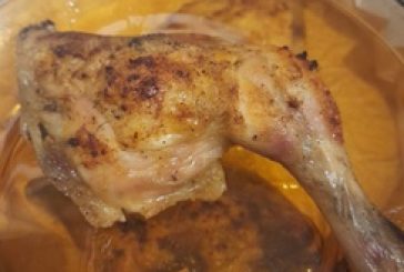 Печени мариновани пилешки бутчета