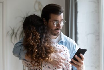 7 манипулативни игри на мъжете, с които скапват емоционално жените