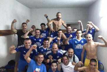 Скара-бира и 4-ма изгонени оцветиха дербито на Подгорието на „Естадио Мунисипал“ в Коларово