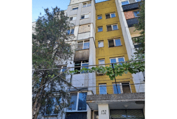 Пожар горя в жилищен блок в кв. 