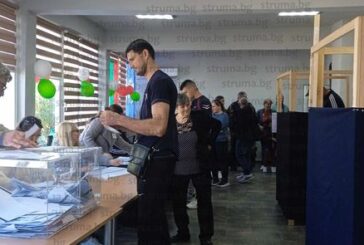 Жители на Рилци извиха опашка пред секцията в селото