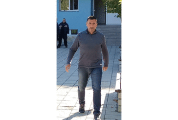 В НАВЕЧЕРИЕТО НА ПРАЗНЕНСТВАТА ЗА ВЕКОВНИЯ ЮБИЛЕЙ: Шеф в „Беласица“ хвърли бялата кърпа под натиска на феновете, треньорът остава
