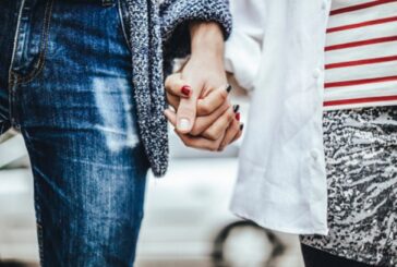 5 ефективни дамски тайни да накарате някой да се влюби във вас на първата среща