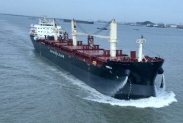 Трима от задържаните български моряци на 