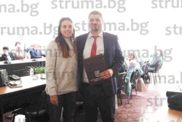Най-добрата българска тенисистка, първокурсничката в ЮЗУ В. Томова, става лице на кандидатстудентската кампания на благоевградския университет
