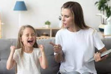 10 черти на нарцистичните майки, с които съсипват живота на децата си