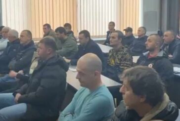 Футболните деятели в Дупница посрещнаха топло Д. Бербатов
