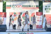 Млади дизайнери от ЮЗУ представиха модно ревю на фестивал в Банкя