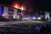 Огнен инцидент в Кочериново! Камион с дърва се запали в движение