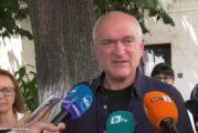 Премиерът Главчев: Алпинисти ще се включат в гасенето на пожара в Беклемето
