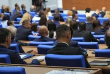 Парламентът ще потвърди с декларация, че няма да изпраща български войници в Украйна
